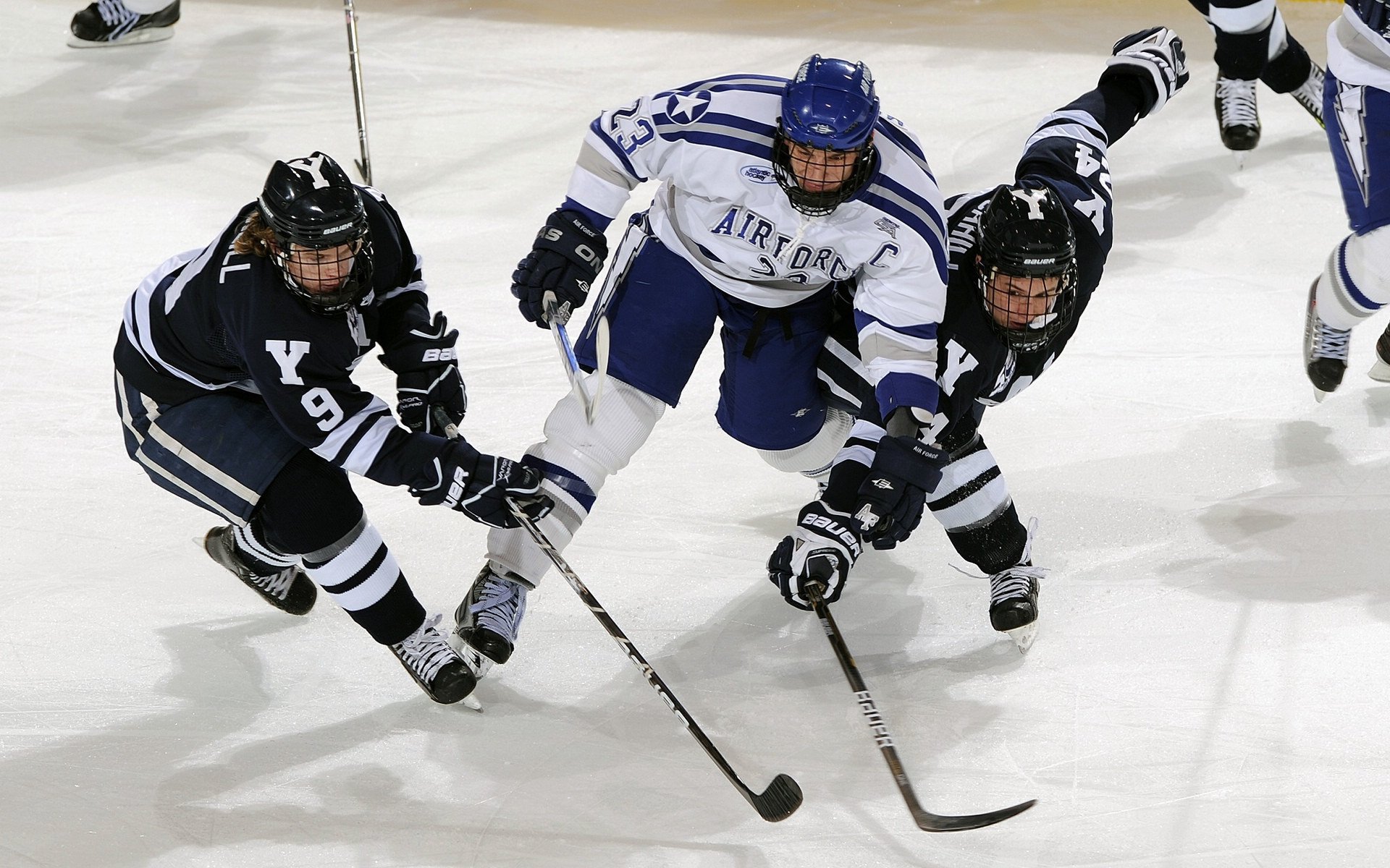 澳大利亚4×200米自由泳接力决赛精彩纷呈，4x200自由泳接力澳大利亚